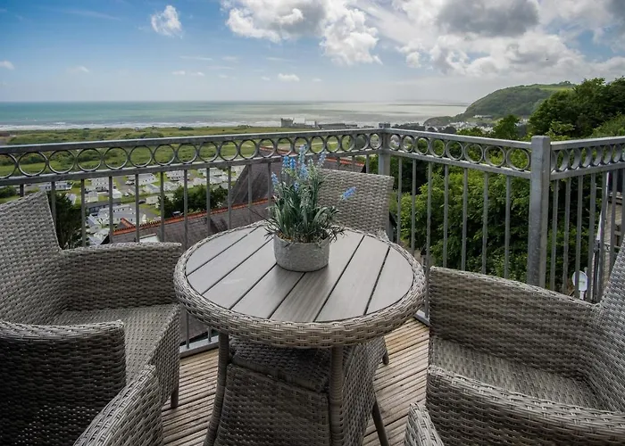 Nautilus - 2 Bedroom Apartment - Pendine